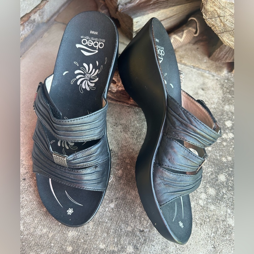 ABEO Bio System Darci black wedge leather comfort Slip-On sandal Sz-8. O